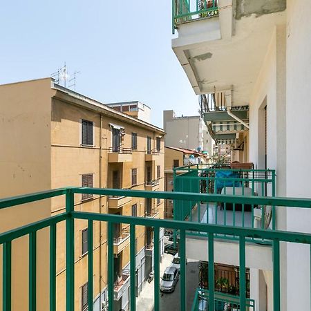 Villa Malfitano & Stazione Lolli Cozy Apartment Palermo Eksteriør bilde