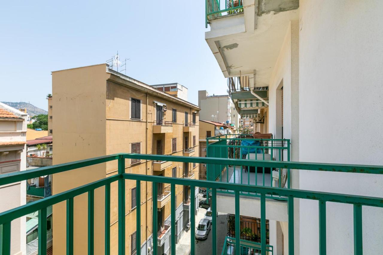 Villa Malfitano & Stazione Lolli Cozy Apartment Palermo Eksteriør bilde